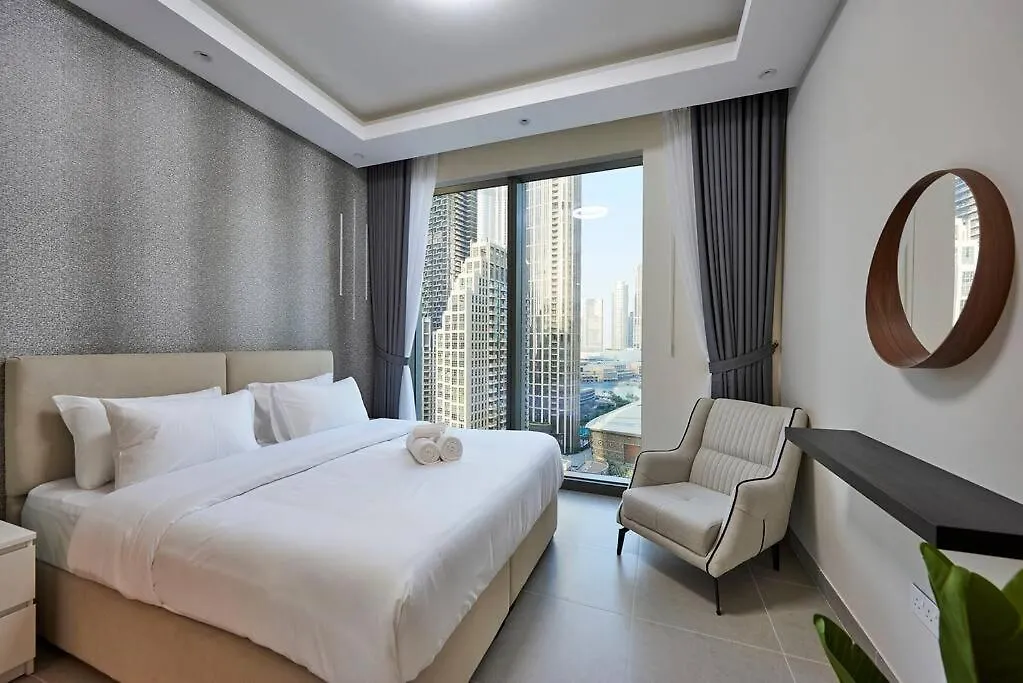 Apartment Tick - 4Br Burj Khalifa Fountain Views Forte 1 Dubai